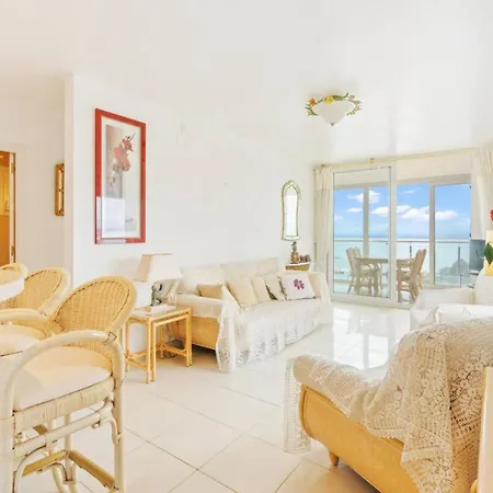 Vistas Puerto Apartment Roses
